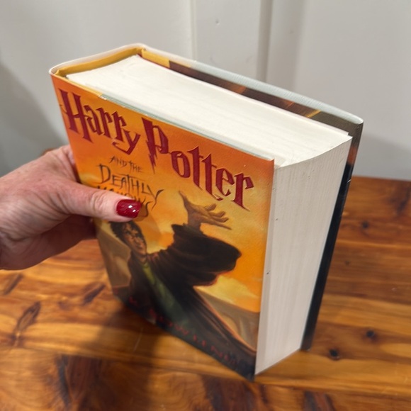 Harry Potter and the Deathly Hallows by J. K. Rowling (2007, Hardcover) EUC - Picture 3 of 3